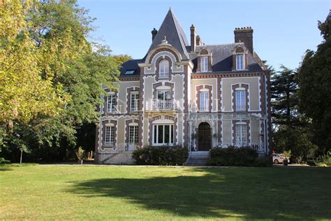 château de chaumont for sale